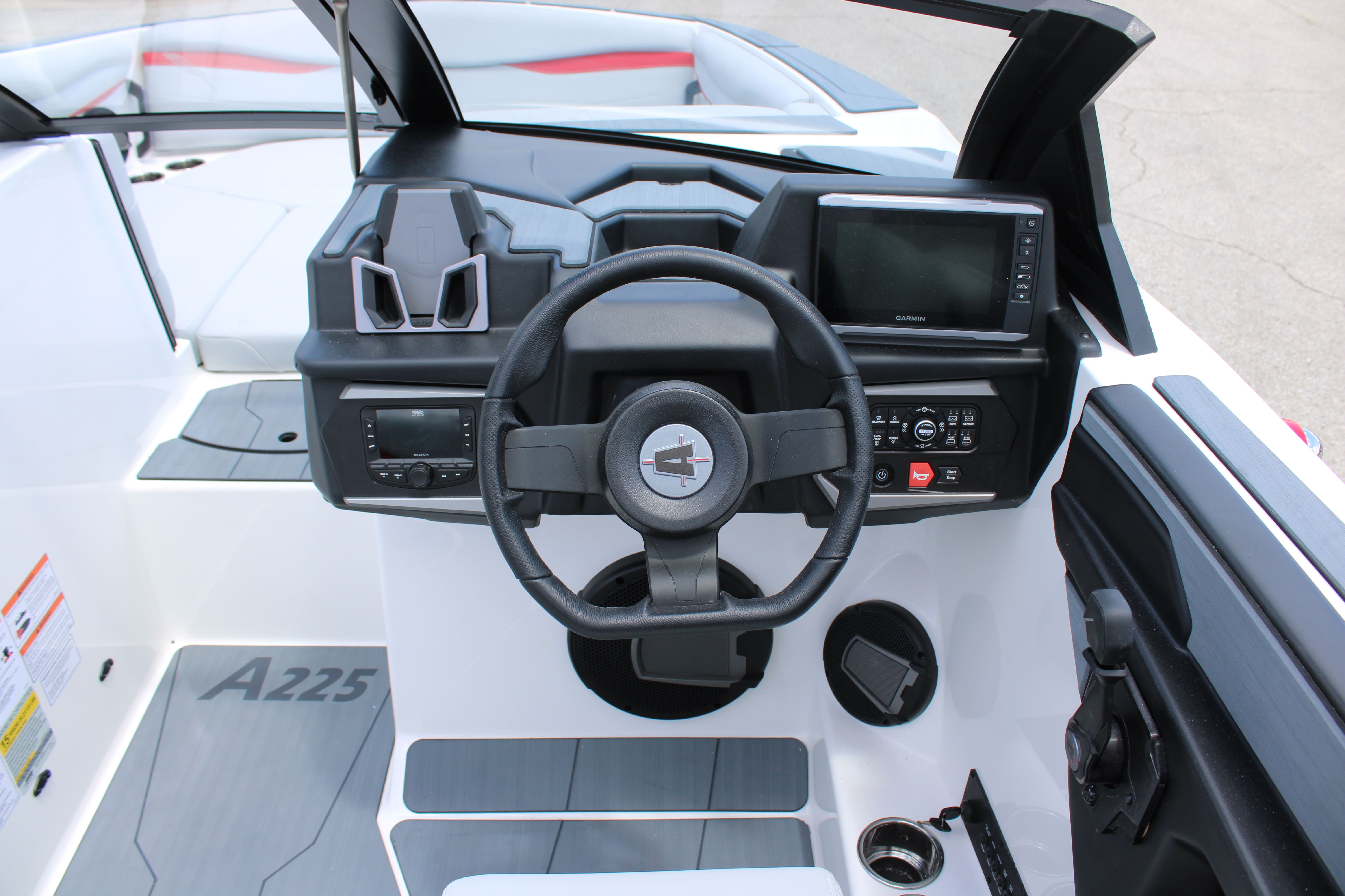 2025 Axis A225 Icon